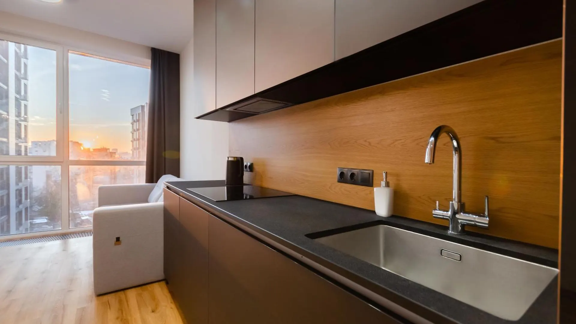 Petrovdom Apartments 6-103 In Rc Yaroslaviv Grad,Bulvarno-Kudriavska 17B Kyiv