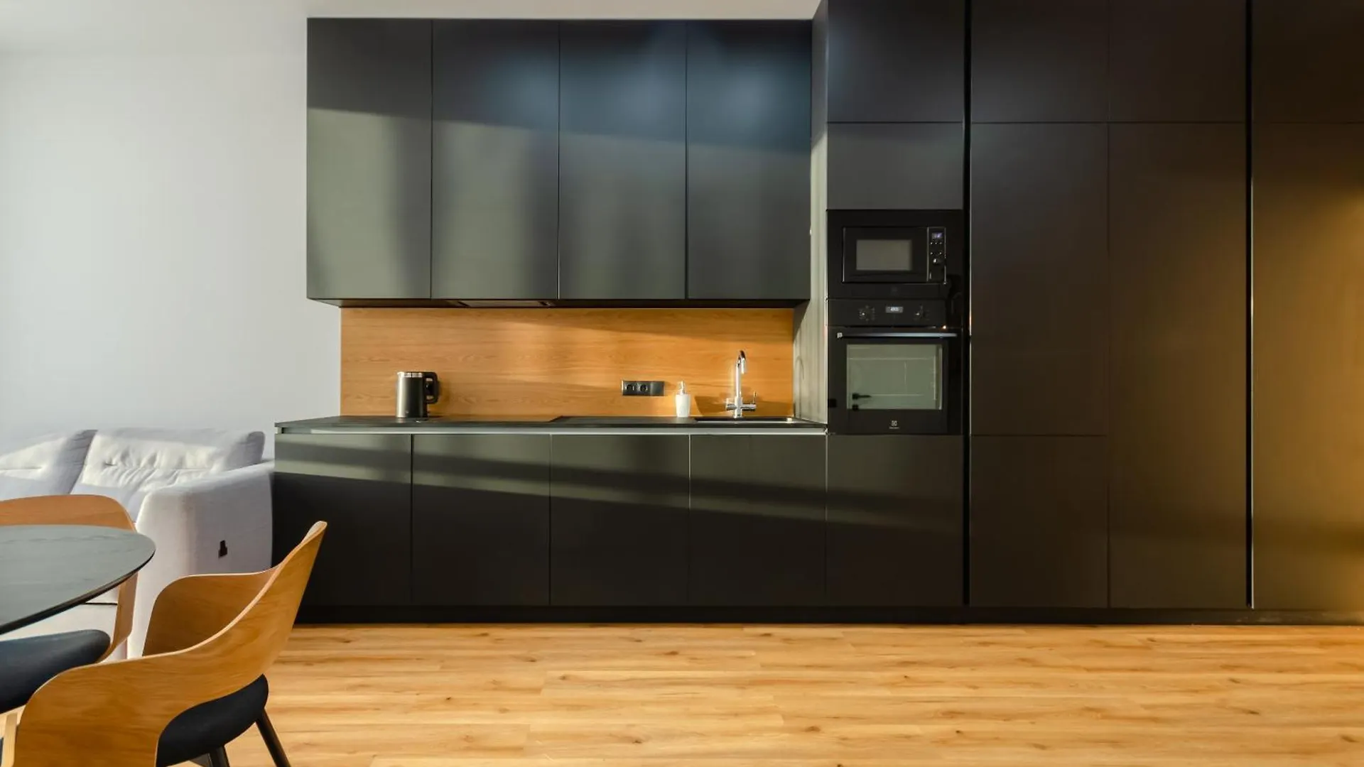 Petrovdom Apartments 6-103 In Rc Yaroslaviv Grad,Bulvarno-Kudriavska 17B Kyiv 0*,  Ukraine